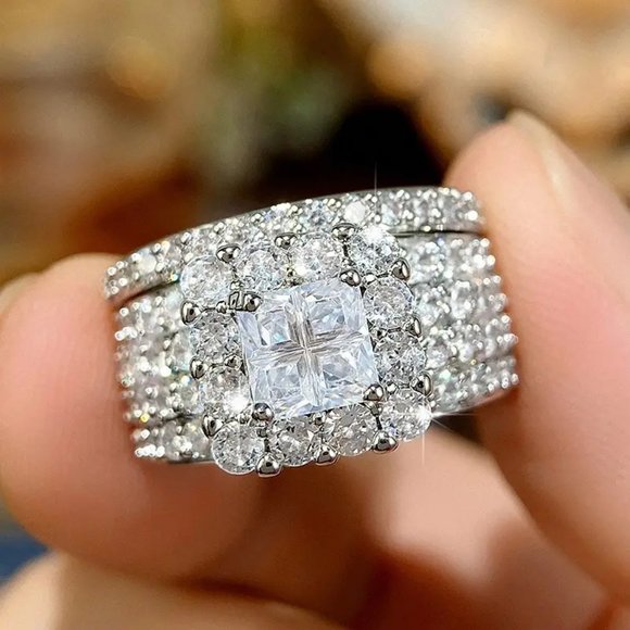 Brilliant Engagement Set Of Rings For Women Full Cubic Zirconia Luxury Proposal - Picture 6 of 8